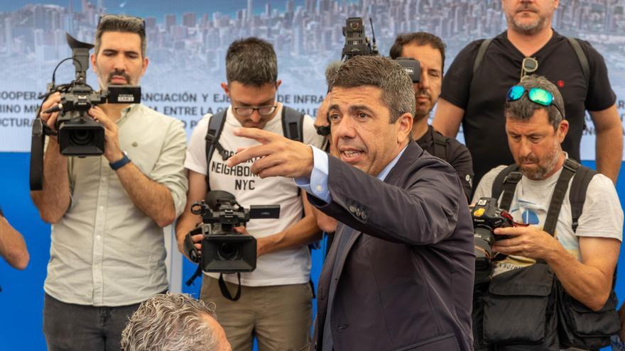 Mazón promete que las víctimas de la dana tendrán «prioridad» sobre los afectados en la investigación de Corts