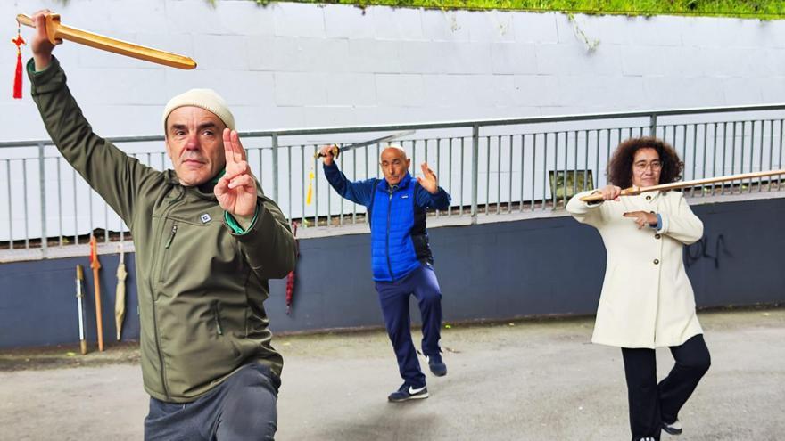 Vicente Llaneza, profesor de Tai Chi: «Los beneficios son mentales y físicos, es muy rehabilitador»
