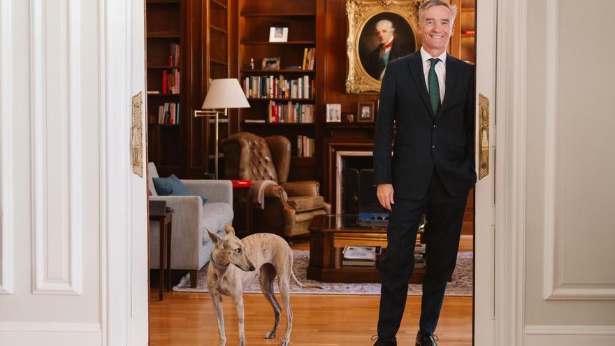 Alex Ellis, embajador británico en Madrid: «La situación en Gaza es intolerable»