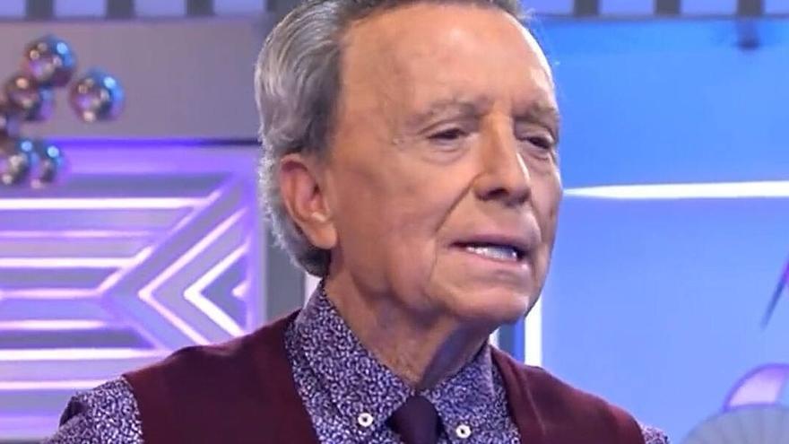 Ortega Cano reaparece acompañado por su hijo y zanja los rumores sobre su polémica paternidad: «La familia está rota»