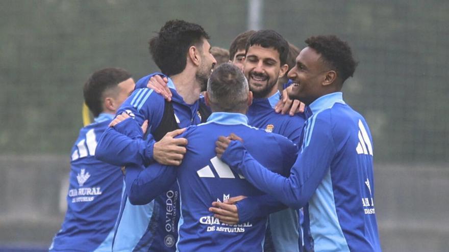 Un reto, tres novedades y un nombramiento que no gusta: así llega el Oviedo al partidazo de Huesca