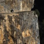 Alarma tras ver a un joven lanzando una enorme piedra en una famosa ruta asturiana: «Se ha matado Paco»