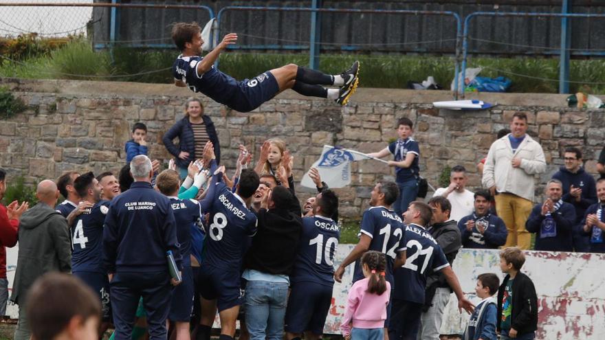 La despedida de un futbolista clásico en el fútbol asturiano: «El vestuario del Marino es una gozada»