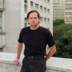 Vincent Bevins, periodista: «La derecha populista es más transformadora porque sus cambios no amenazan a las élites económicas»