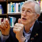 John Mather, el premio Nobel que confirmó la teoría del Big Bang: «Hay misterios del cosmos que nunca llegaremos a entender»