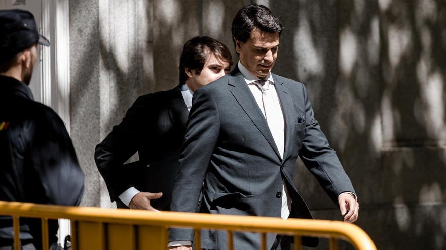 La pareja de Ayuso a su abogado sobre el correo en el que admitía dos delitos: «¿Cómo no me avisas? Quiero que quede claro que jamás participé en él»