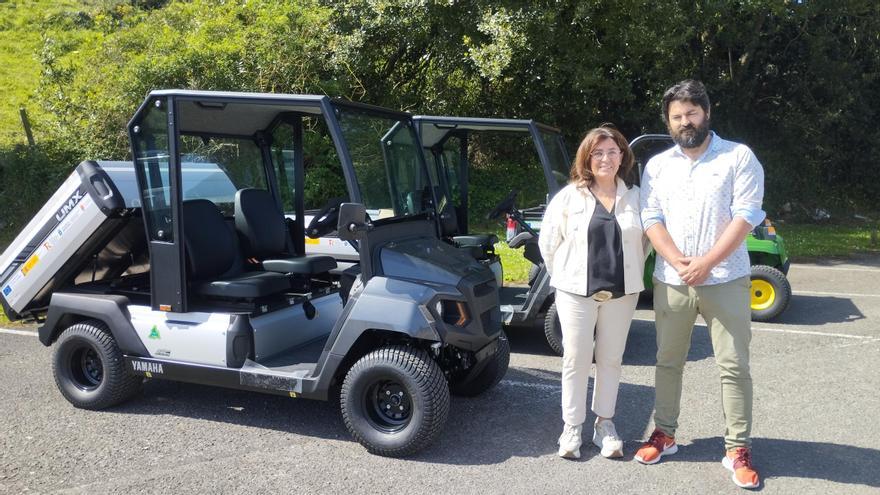 Llanes incorpora tres vehículos eléctricos a servicios municipales