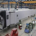 Así son los sistemas de atraque para aeropuertos que desarrolla Asturias y en los que están interesados casi 70 terminales de Europa, Oriente Medio y América