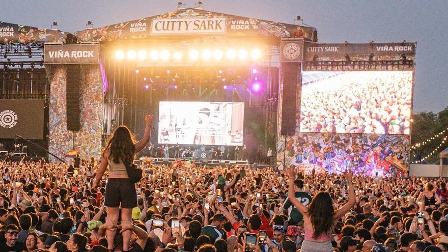 Gritos de ‘Mazón, dimisión’ en los conciertos del Viñarock