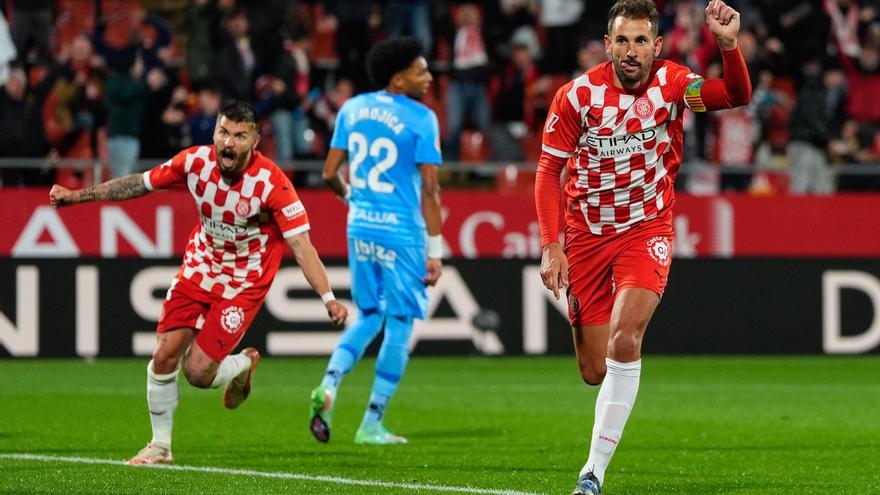 El inmortal Stuani resucita al Girona que huye del descenso