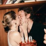 Gigi Hadid y Bradley Cooper hacen oficial que son novios con la foto de un beso de tornillo