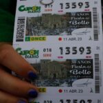 Un «rasca» de la ONCE deja un premio de 100.000 euros en Villalegre: «El ganador o ganadora es, casi seguro, del barrio»