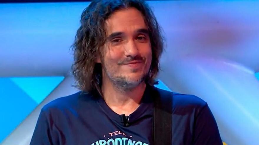 El cantante de ‘La ruleta de la suerte’ se pronuncia con dureza sobre las críticas: «Hubiera matado a personas el día que mi hija me llamó llorando”