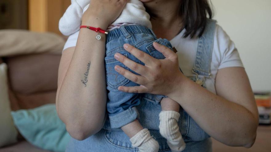 Las mujeres encabezan ocho de cada 10 hogares monoparentales