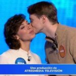 Roberto Leal se rinde ante Manu y Rosa en Pasapalabra: «Son de récord ambos»