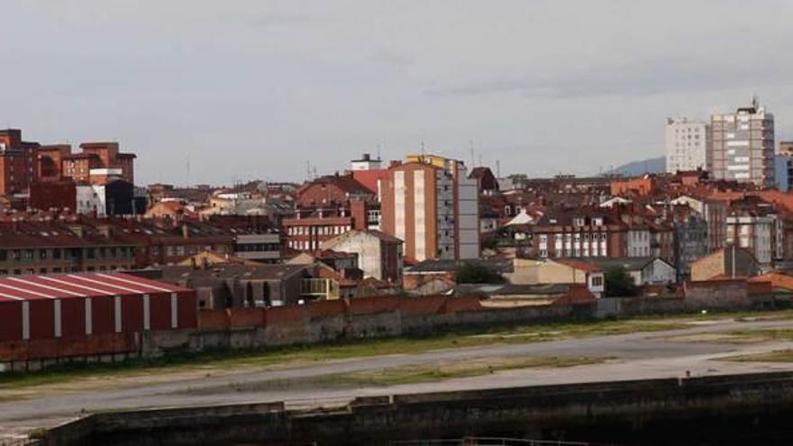 Puerto y Consistorio debaten hoy la franja de Naval lejos de un acuerdo