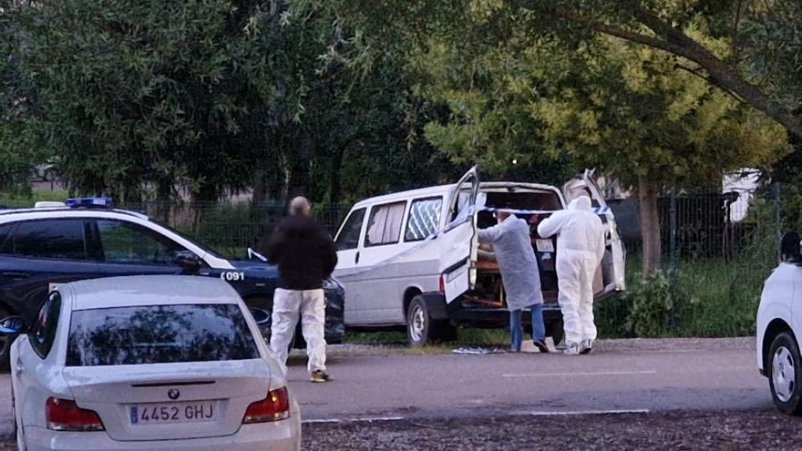¿De qué murió el hombre cuyo cadáver momificado fue hallado ayer en Oviedo dentro de una furgoneta? Esto dice la investigación