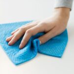 El truco definitivo para limpiar las bayetas sin meterlas en la lavadora