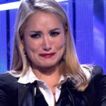 Alba Carrillo se atreve a hablar por primera vez en La familia de la tele del grave problema de salud que padece : «No podía dormir, socializar, me sentía atrapada»