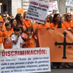 Los docentes de la concertada responden a Barbón tras la polémica con los sueldos: «Nos paga el Principado»