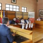 Las empresas buscan empleados entre los refugiados del antiguos colegio San José de Sotrondio