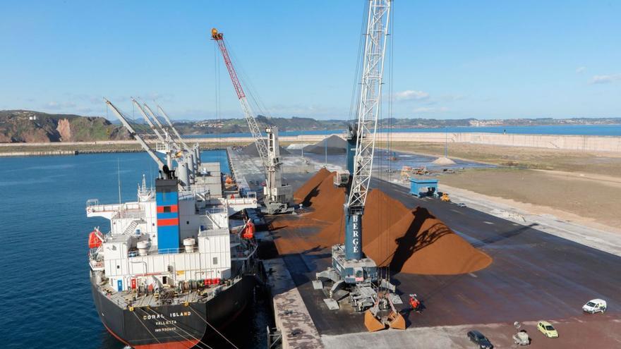 El grupo que controla la terminal de contenedores compra Bergé