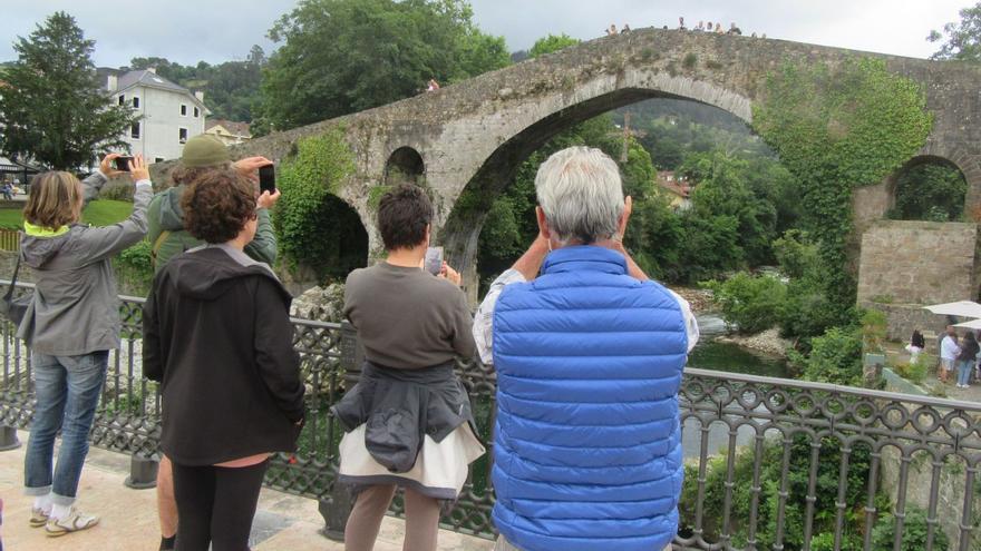 La campaña de verano creará empleo en Asturias: estos son los puestos que se necesitan cubrir (y muchos quedarán vacantes)