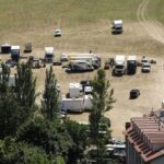 Trajín de furgonetas, autobuses y camiones: así se vive en Somiedo los preparativos del rodaje de «Los juegos del hambre»