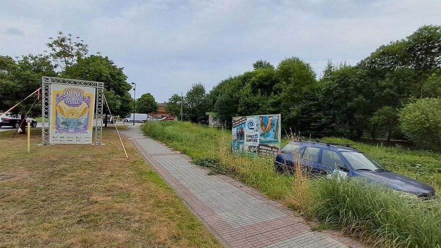 La Policía Local solicitará un «registro» de socios al club de surf de Salinas que mantiene su actividad pese operar sin licencia, según el Ayuntamiento