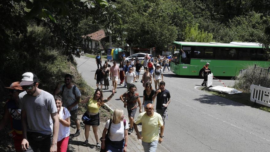 Los viajes en autobús entre los pueblos de Laviana serán gratuitos