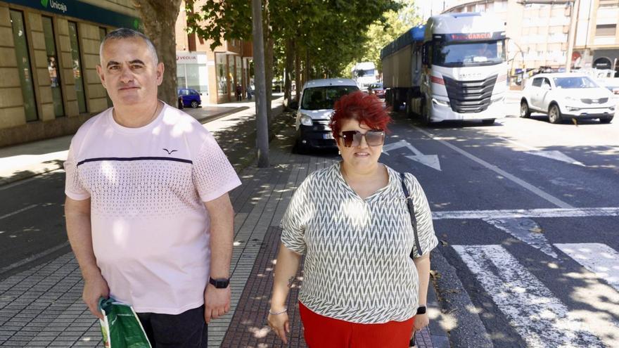 Los vecinos, sobre el tráfico pesado en Príncipe de Asturias: «No sorprende»