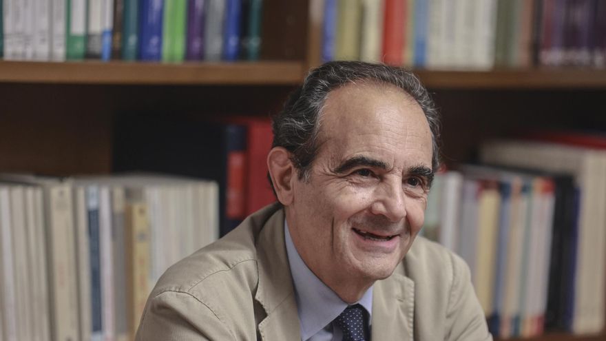 Miguel Ángel Carrillo, expresidente del colegio de ingenieros: «No podemos convertir el agua en elemento político»