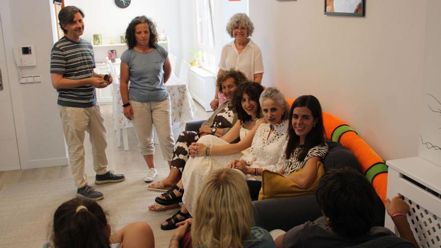 Siloé reubica su centro de día para jóvenes y adolescentes en Mieres: «Se parece más a un hogar»