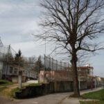 El drama de los trabajadores del centro de menores de Sograndio: cuatro fugas en cinco días y un ataque con «mataleón» a un conductor