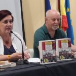 Cangas del Narcea rememoró la épica lucha de los 232 despedidos de Duro Felguera en los noventa con el autor de “No era imposible”