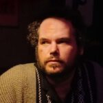 El cantautor gijonés que encontró la inspiración en México: «Solo a través de la ebriedad se puede soportar este mundo»