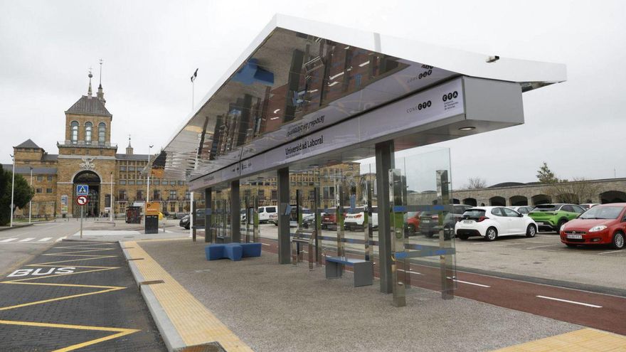 La gran marquesina para autobuses de la Laboral pasa al cuidado municipal