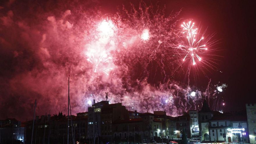 Políticos y gijoneses, unánimes acerca de unos Fuegos «inconmensurables»