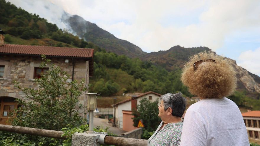 EN IMÁGENES: Los incendios en Asturias, bajo control gracias a la lluvia y la caída de temperaturas