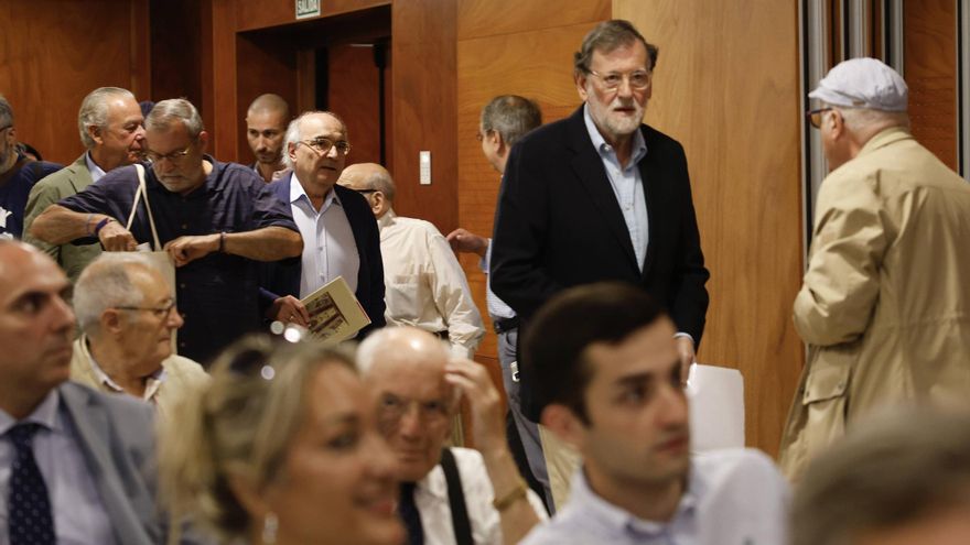 Rajoy, en Avilés: «El problema del estado de las autonomías es la falta de lealtad», dice el expresidente