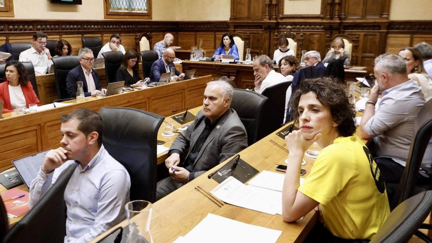 La vuelta al cole del Pleno de Gijón empieza con despedidas