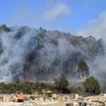 Alarma en la ría por un incendio con varios focos