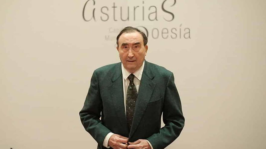 Entrega de la distinción de Embajador del Sella a Graciano García, director emérito de la Fundación Princesa de Asturias