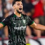 Estas son las armas de Rafa Mir en el Elche y que son un peligro para el Oviedo este domingo