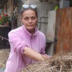 «Necesito ayuda para que no me quiten las vacas», clama la viuda del ganadero asesinado a golpes en Cueves (Ribadesella)