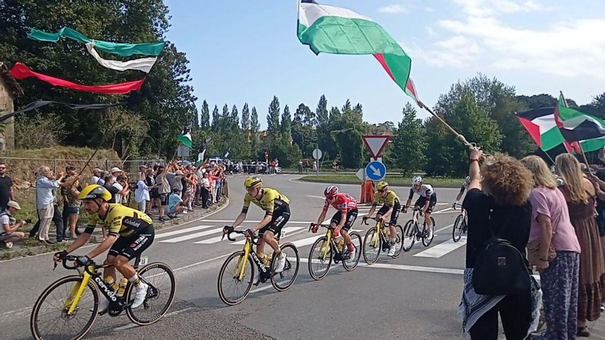 Vecinos de Llanes con Palestina reclama «la ruptura de relaciones de todo tipo con Israel hasta que abandone su política criminal de expansión en Gaza»