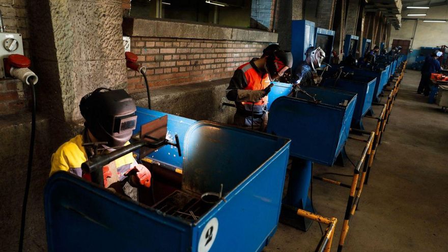 La FP da un giro para adaptarse a la demanda laboral de las empresas: estas son las principales novedades