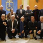 ¿Cuánto cobra un cronista oficial y a qué se dedica? Todo lo que debes saber sobre los 30 asturianos que se encargan de narrar la historia