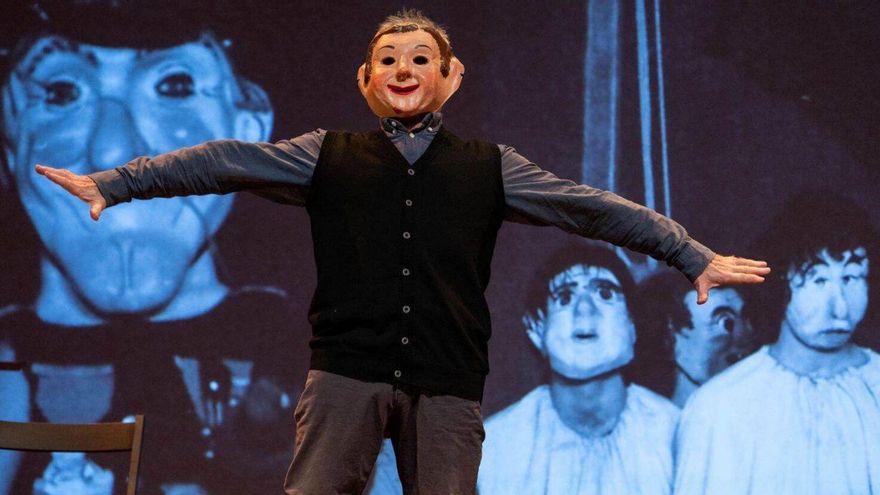 Joan Font, el fundador de «Els Comediants» vuelve a Avilés: «‘El vendedor de humo’ es una forma mía de decir adiós a la interpretación»