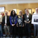 Fernando Beltrán recibe el «Asturiano del mes»: «Estoy en la poesía porque creo en su utilidad»